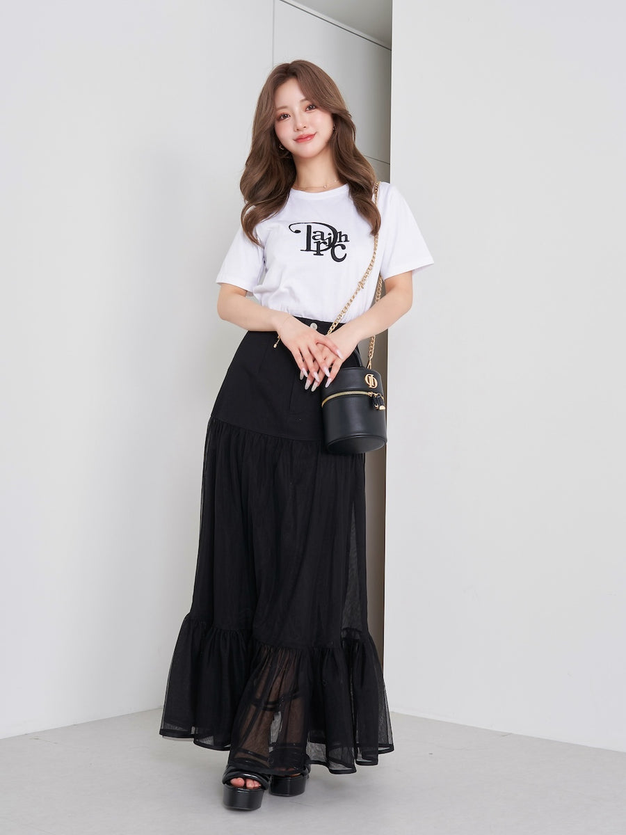 モデル:158cm(着用サイズ:FREE 着用カラー:BLK)