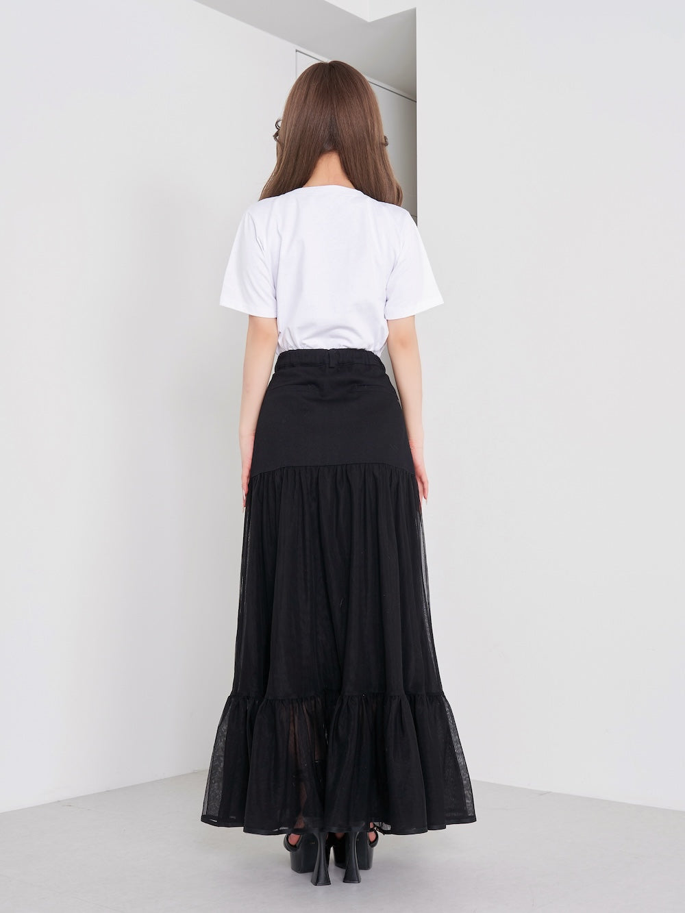 モデル:158cm(着用サイズ:FREE 着用カラー:WHT)