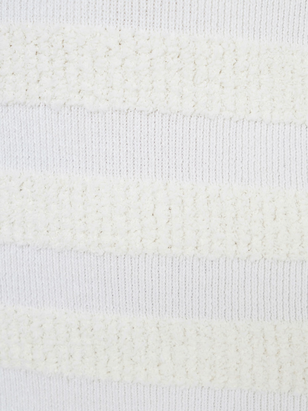 モデル:158cm(着用サイズ:FREE 着用カラー:WHT)