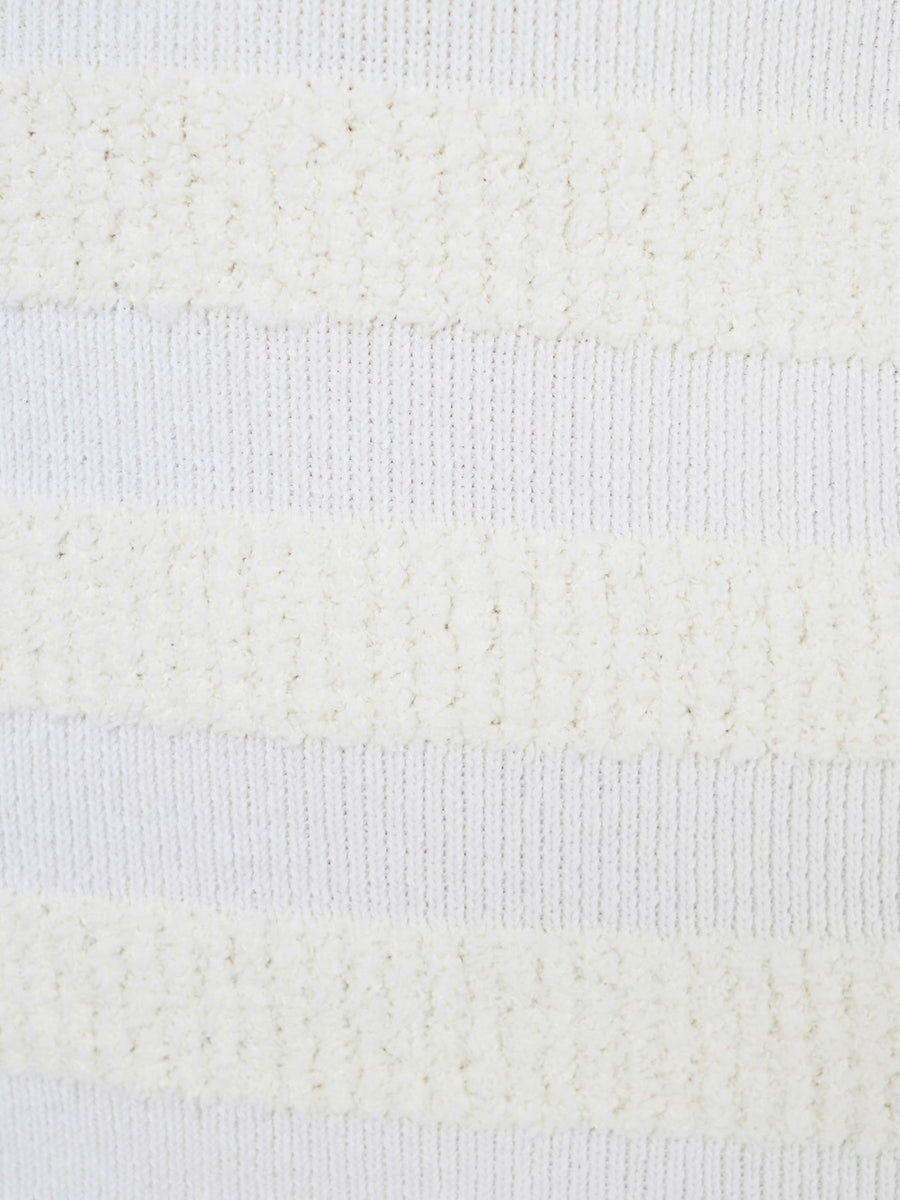 モデル:158cm(着用サイズ:FREE 着用カラー:WHT)