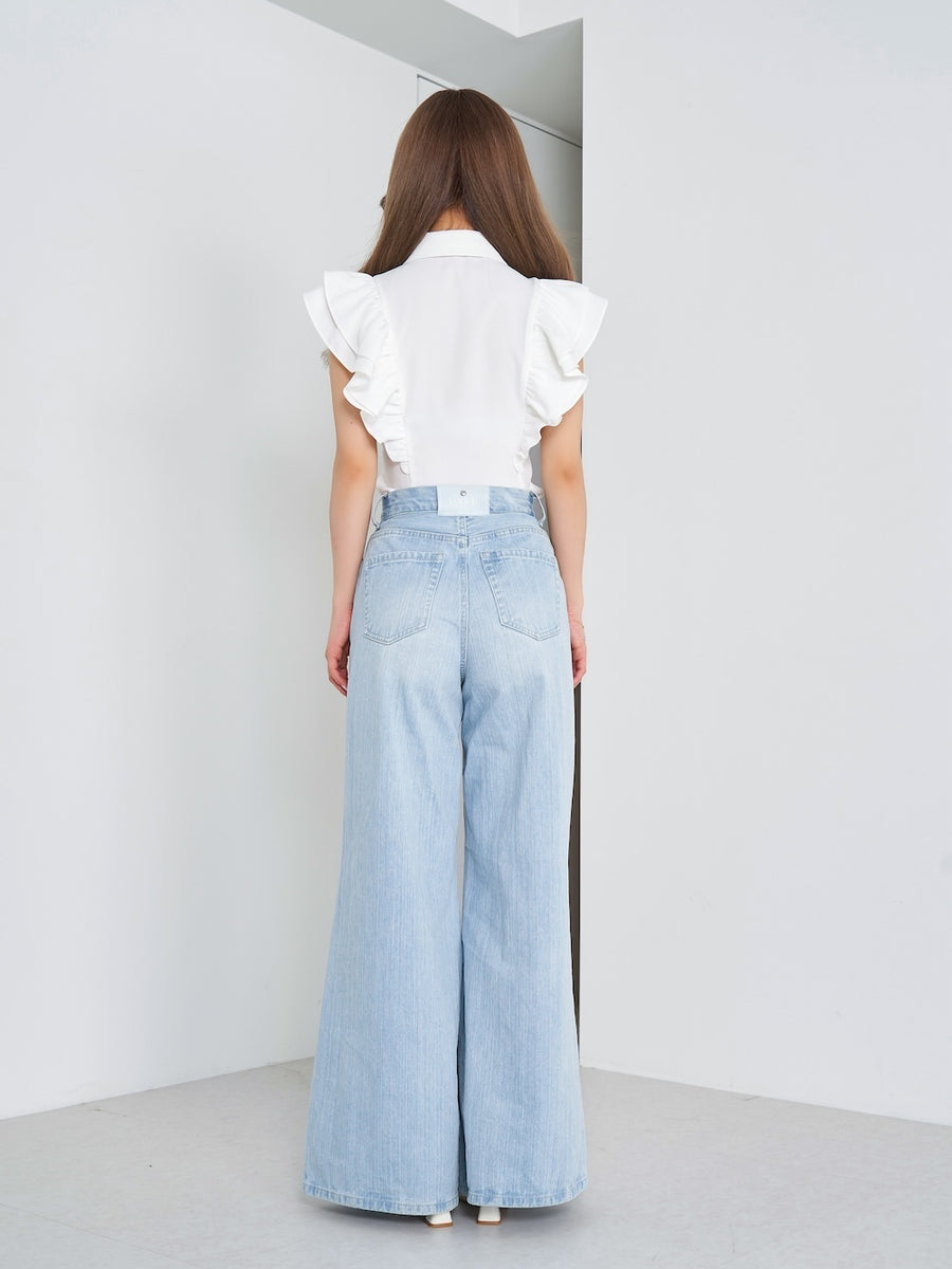 モデル:158cm(着用サイズ:FREE 着用カラー:WHT)