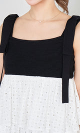 モデル:158cm(着用サイズ:FREE 着用カラー:BLK)