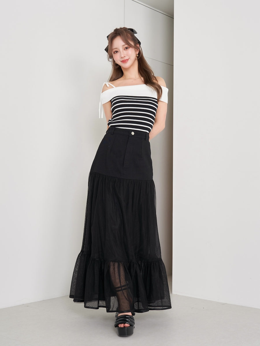 モデル:158cm(着用サイズ:FREE 着用カラー:BLK)