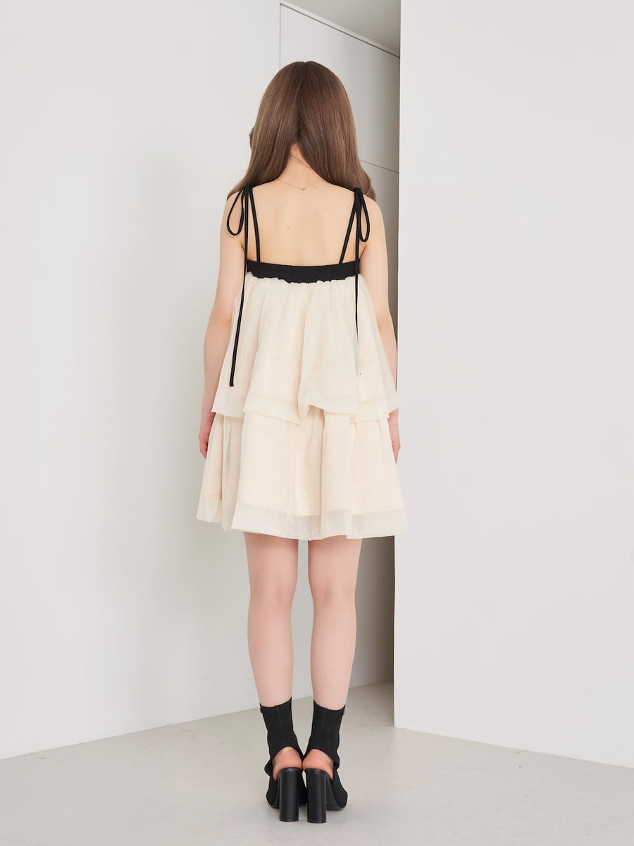 モデル:158cm(着用サイズ:FREE 着用カラー:BEG)