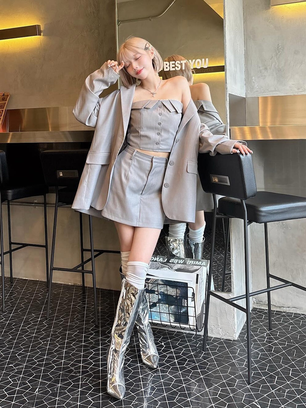 モデル:155cm(着用サイズ:FREE 着用カラー:GRY)