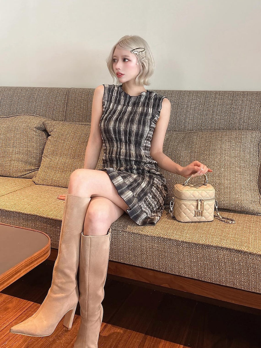 モデル:155cm(着用サイズ:FREE 着用カラー:NVY)