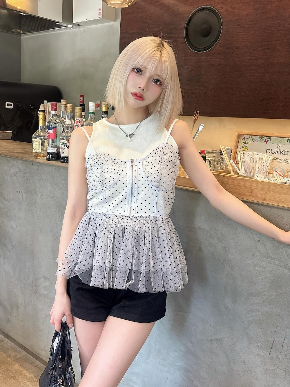 モデル:155cm(着用サイズ:FREE 着用カラー:WHT)
