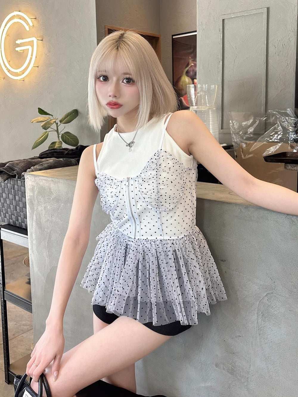 モデル:155cm(着用サイズ:FREE 着用カラー:WHT)