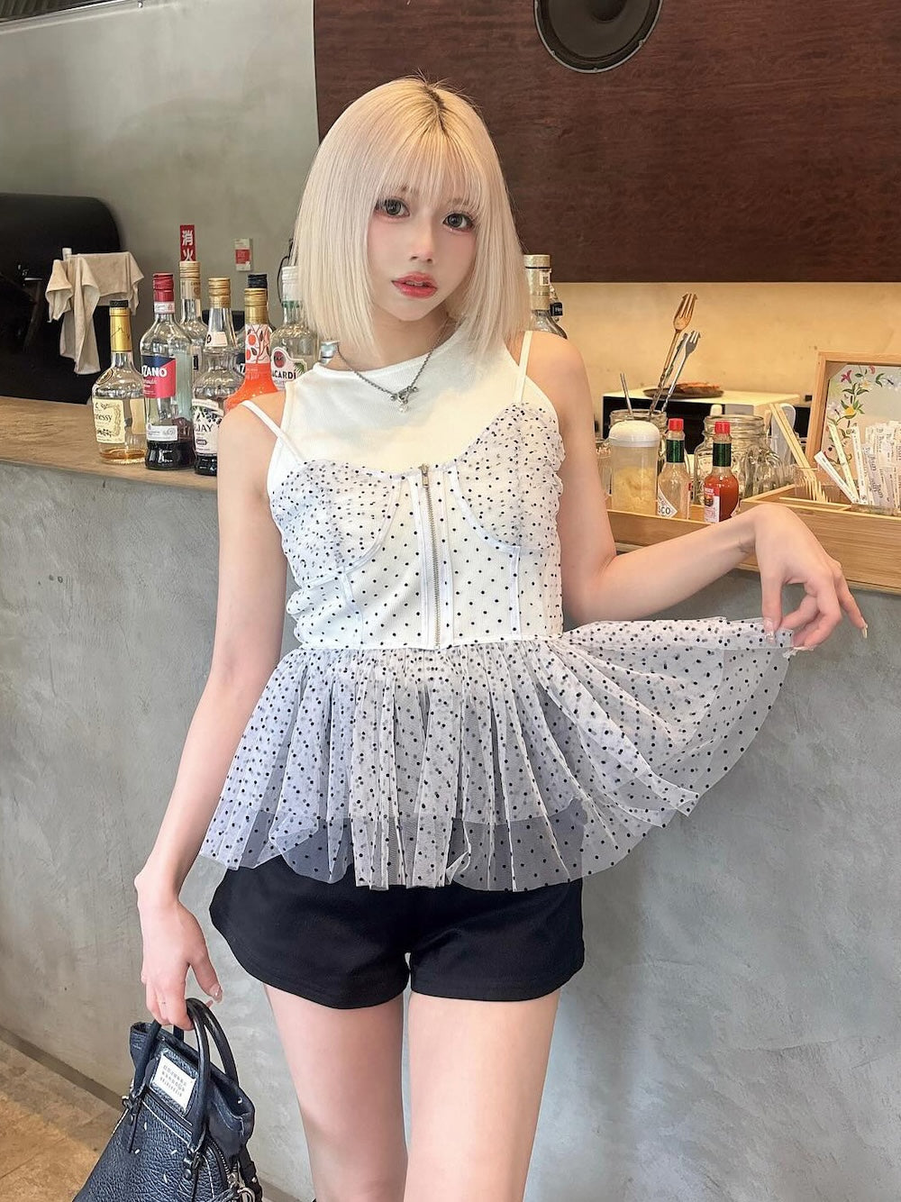 モデル:155cm(着用サイズ:FREE 着用カラー:WHT)