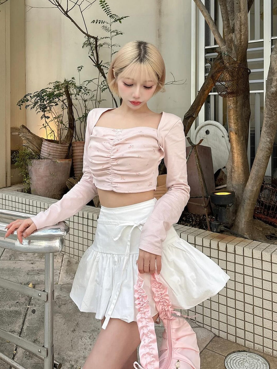 モデル:155cm(着用サイズ:FREE 着用カラー:WHT)