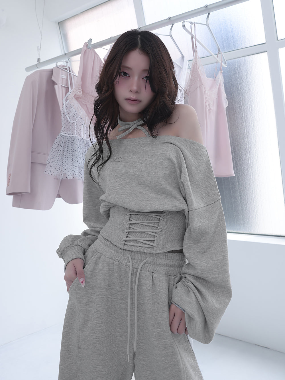 モデル:160cm(着用サイズ:FREE 着用カラー:GRY)