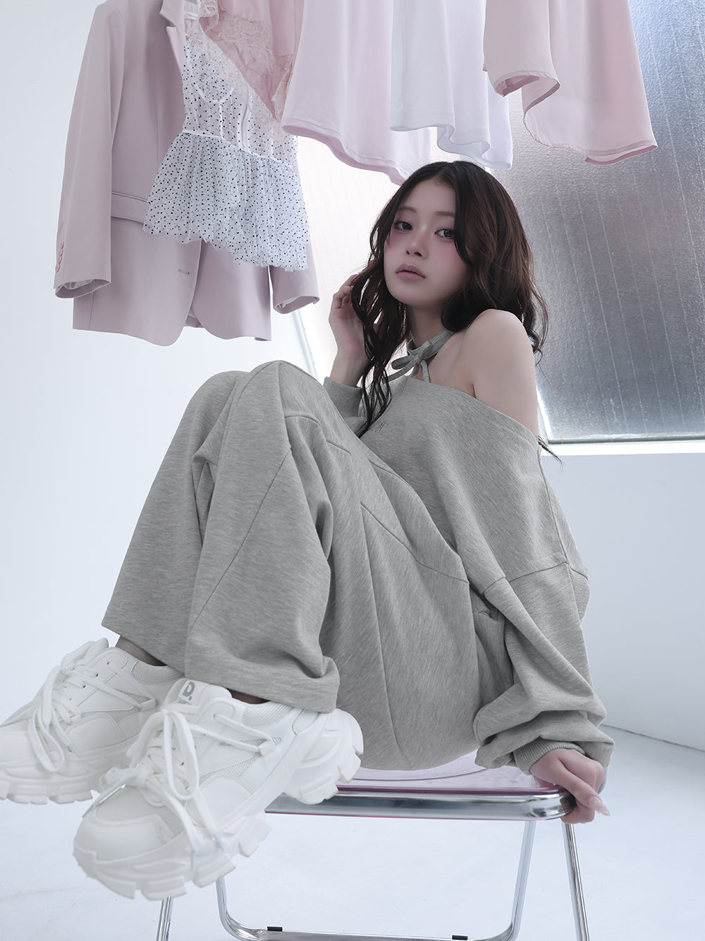 モデル:160cm(着用サイズ:F-S/FREE 着用カラー:GRY)