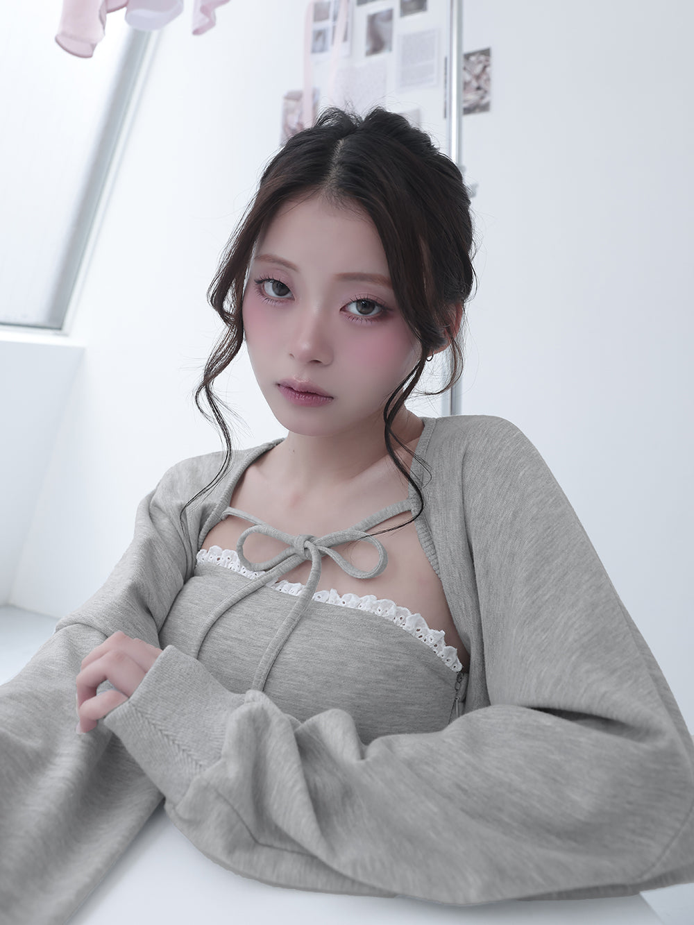 モデル:160cm(着用サイズ:FREE 着用カラー:GRY)
