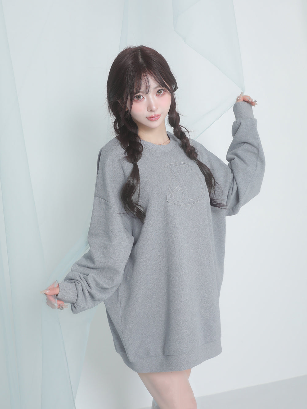 モデル:158cm(着用サイズ:FREE 着用カラー:GRY)