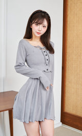 モデル:158cm(着用サイズ:FREE 着用カラー:GRY)