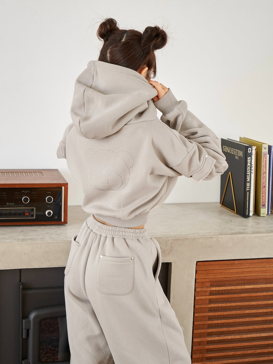 モデル:158cm(着用サイズ:FREE 着用カラー:GRY)