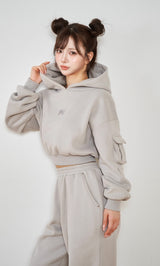 モデル:158cm(着用サイズ:FREE 着用カラー:GRY)