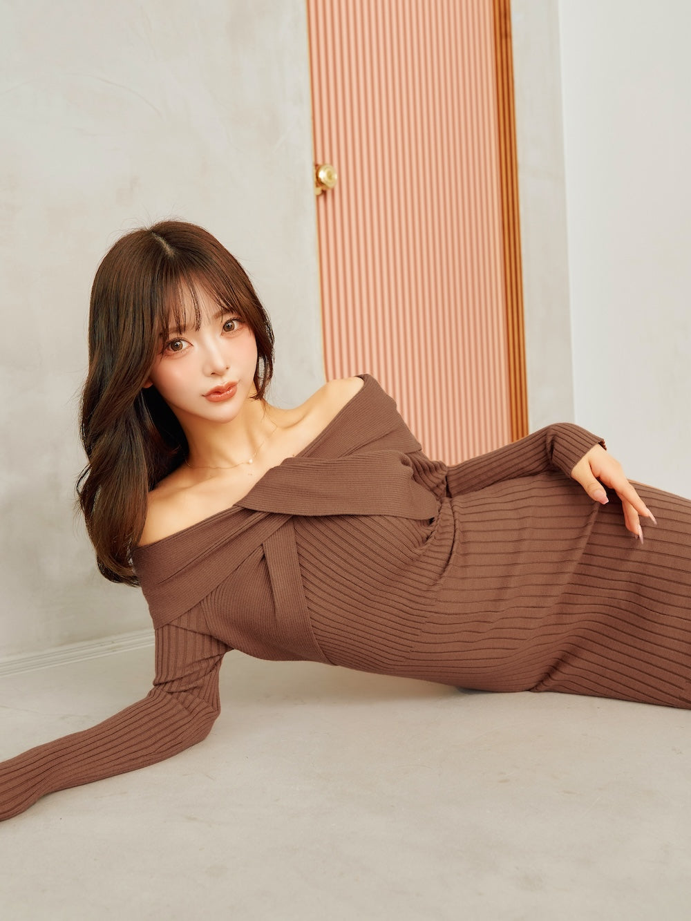 モデル:158cm(着用サイズ:FREE 着用カラー:BRN)
