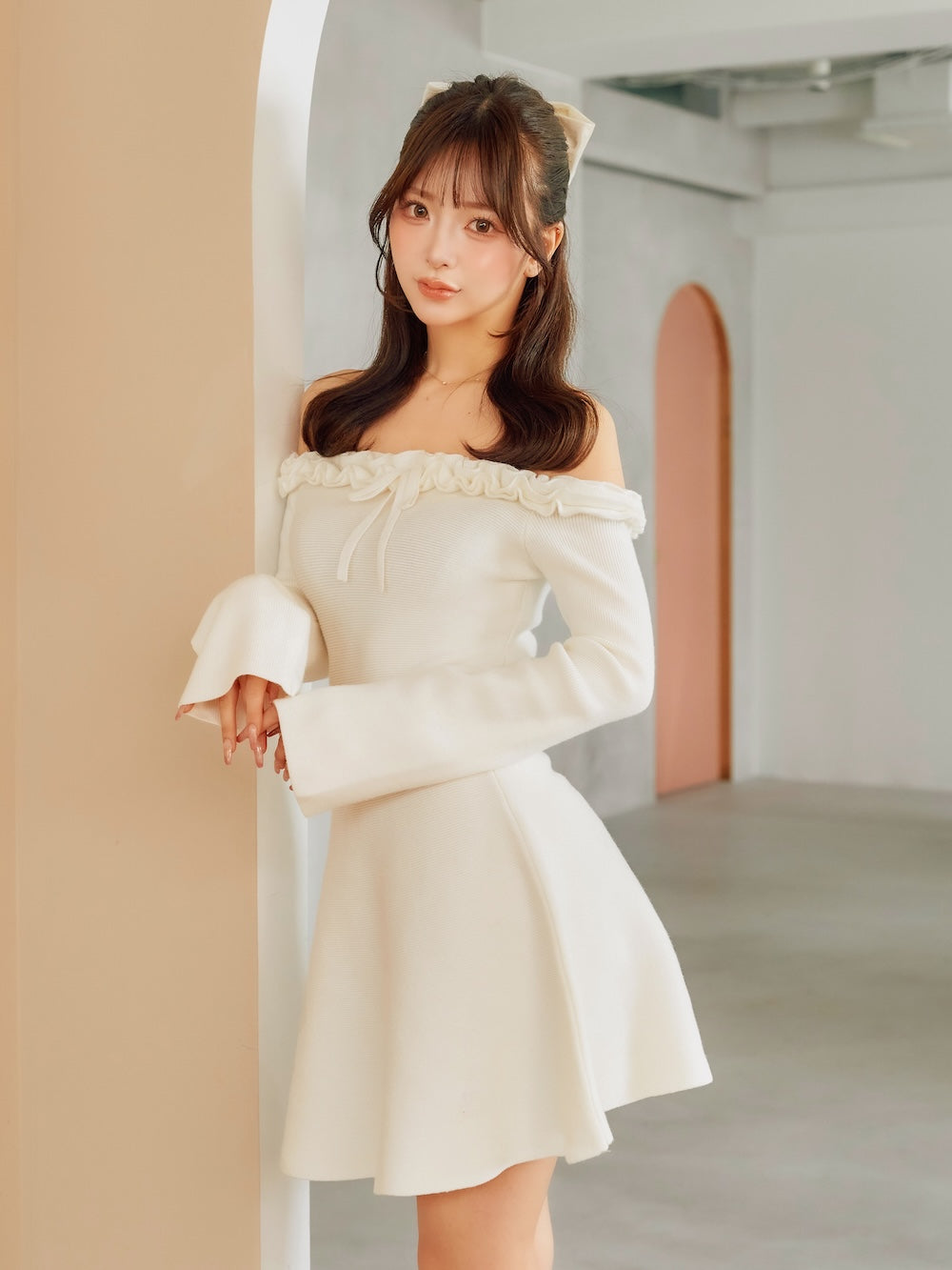モデル:160cm(着用サイズ:FREE 着用カラー:WHT)