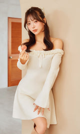 モデル:158cm(着用サイズ:FREE 着用カラー:WHT)