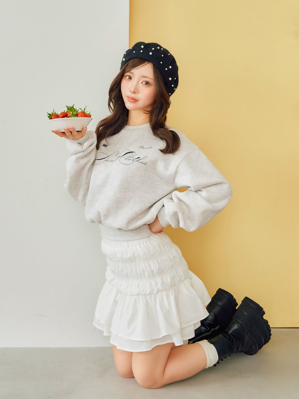 モデル:158cm(着用サイズ:FREE 着用カラー:GRY)