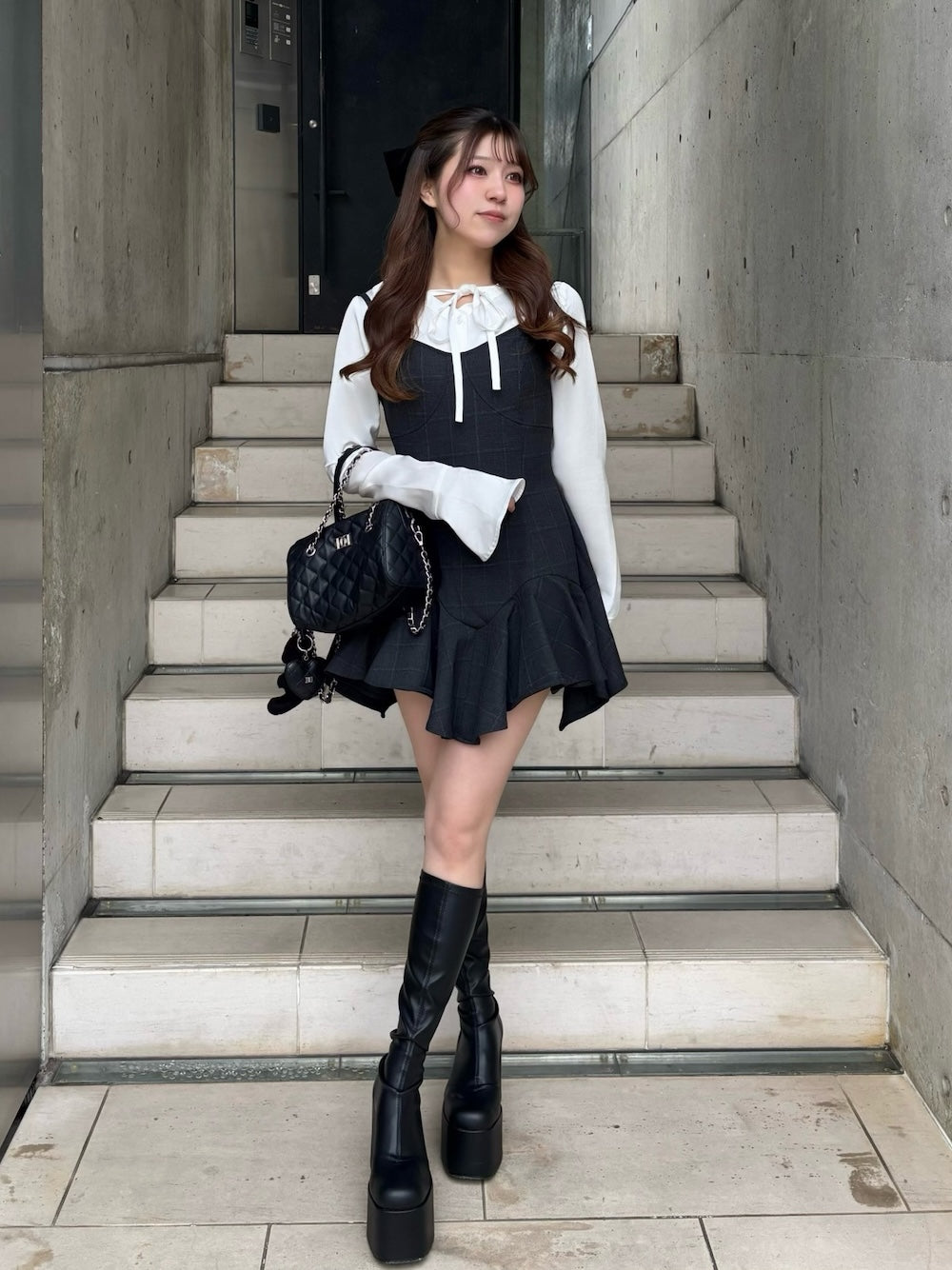 モデル:151cm(着用サイズ:FREE 着用カラー:C-GRY)