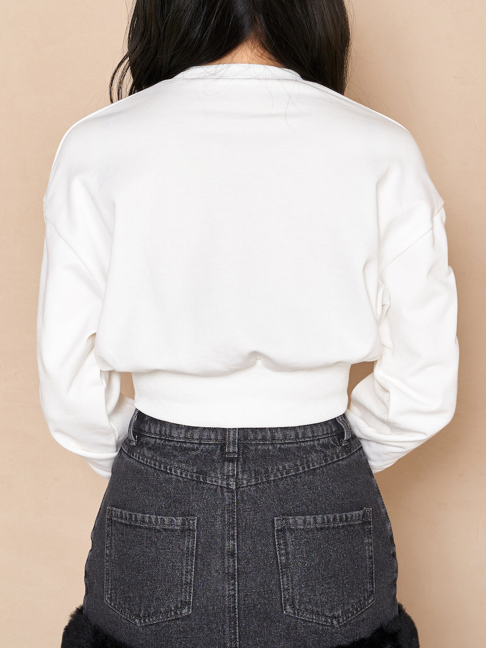 モデル:164cm(着用サイズ:FREE 着用カラー:WHT)