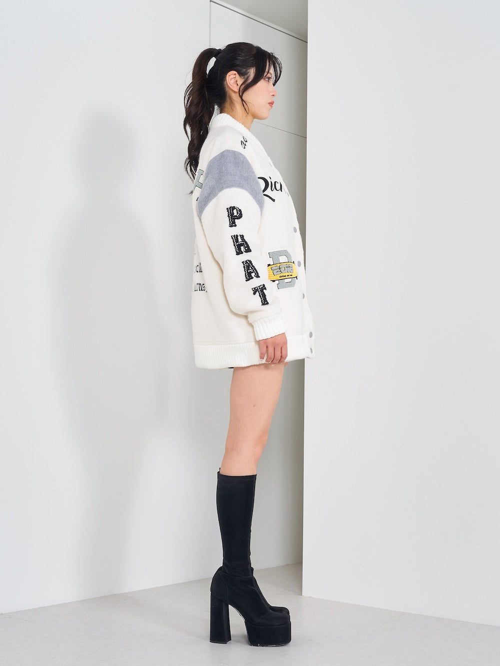 モデル:164cm(着用サイズ:FREE 着用カラー:WHT)