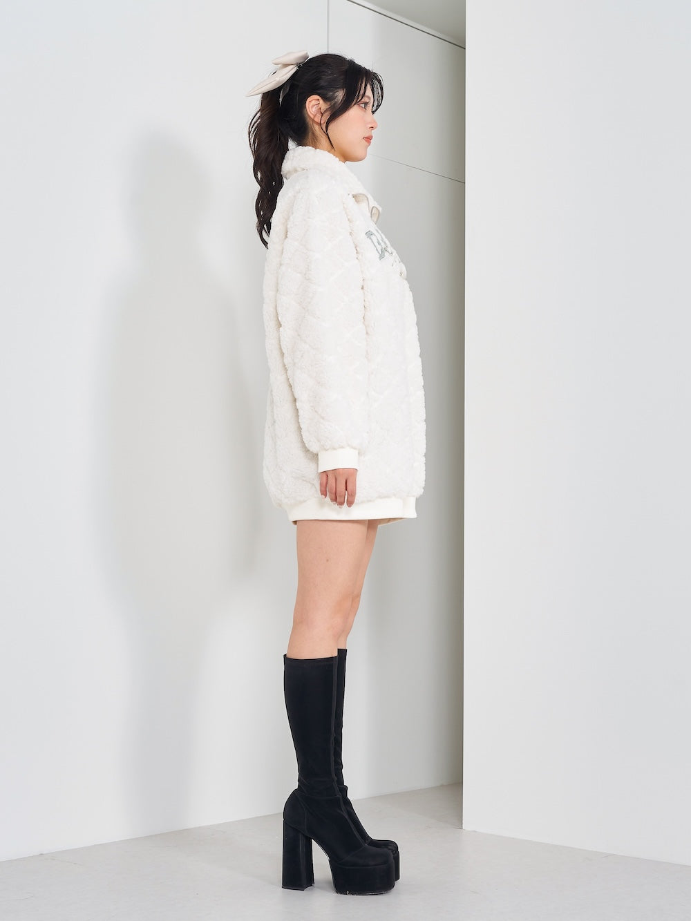 モデル:164cm(着用サイズ:FREE 着用カラー:IVO)