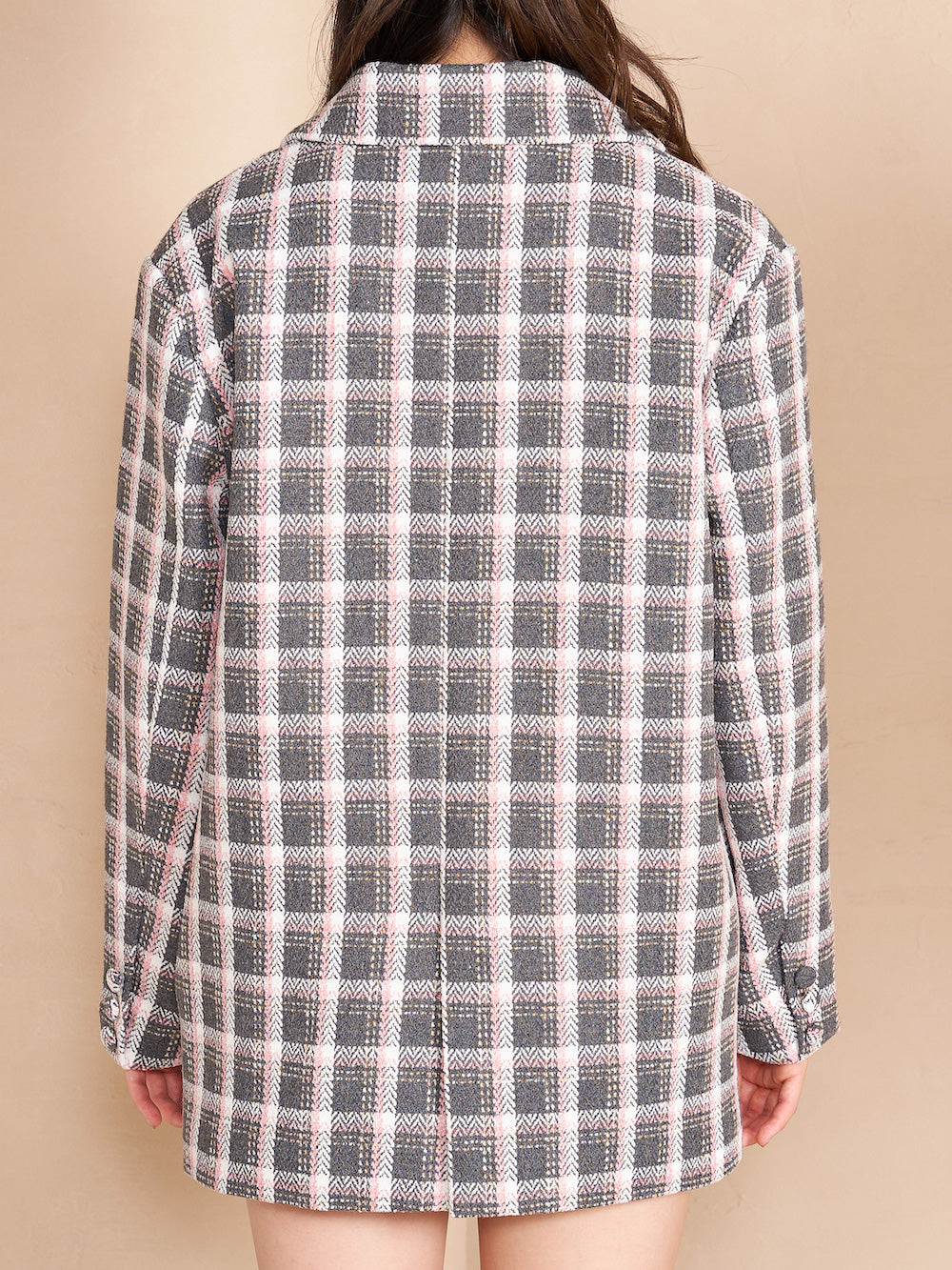 モデル:164cm(着用サイズ:FREE 着用カラー:GRY)