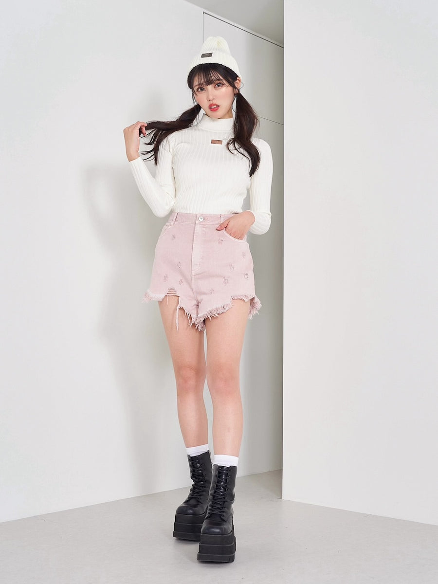 モデル:164cm(着用サイズ:FREE 着用カラー:WHT)