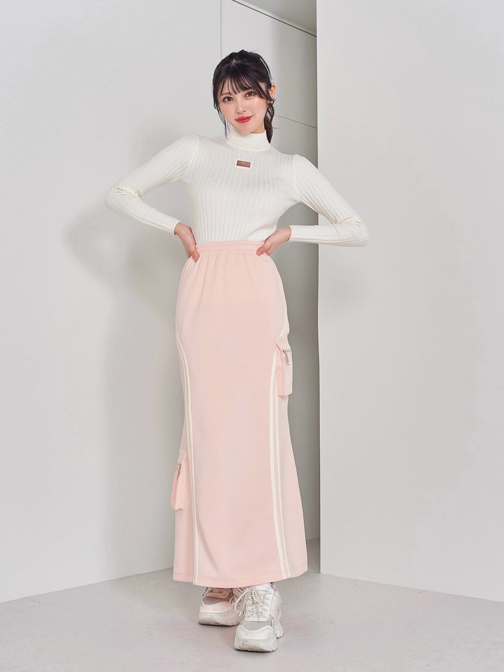 モデル:164cm(着用サイズ:FREE 着用カラー:PNK)