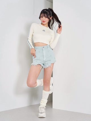 モデル:164cm(着用サイズ:FREE 着用カラー:WHT)