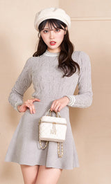 モデル:164cm(着用サイズ:FREE 着用カラー:GRY)