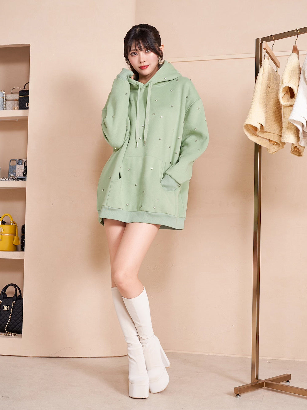 モデル:164cm(着用サイズ:FREE 着用カラー:MNT)