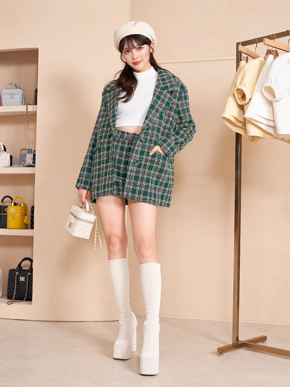 モデル:164cm(着用サイズ:S 着用カラー:GRN)