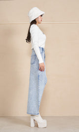 モデル:164cm(着用サイズ:S 着用カラー:BLU)