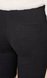 モデル:163cm(着用サイズ:FREE 着用カラー:BLK)