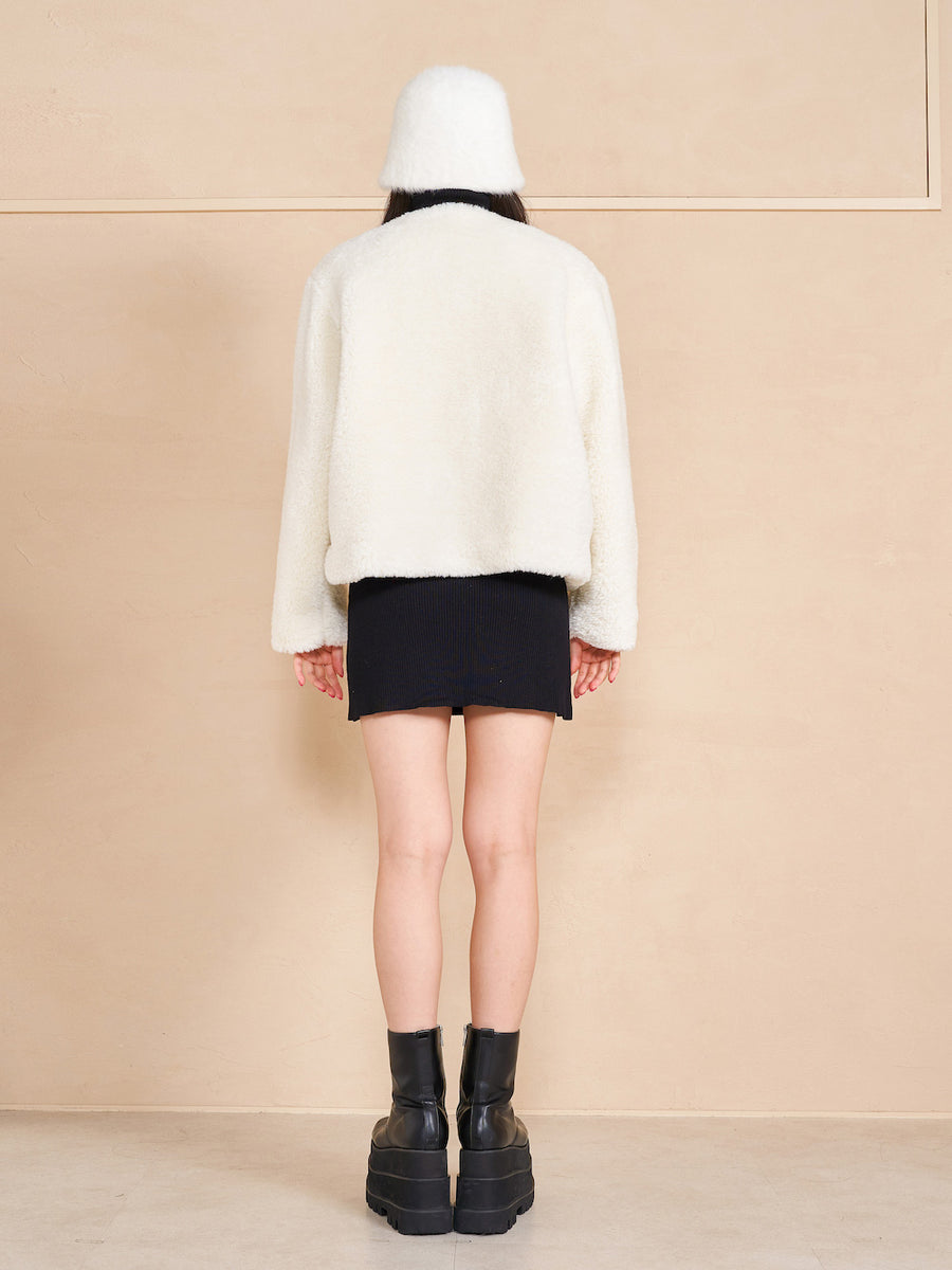 モデル:164cm(着用サイズ:FREE 着用カラー:WHT)