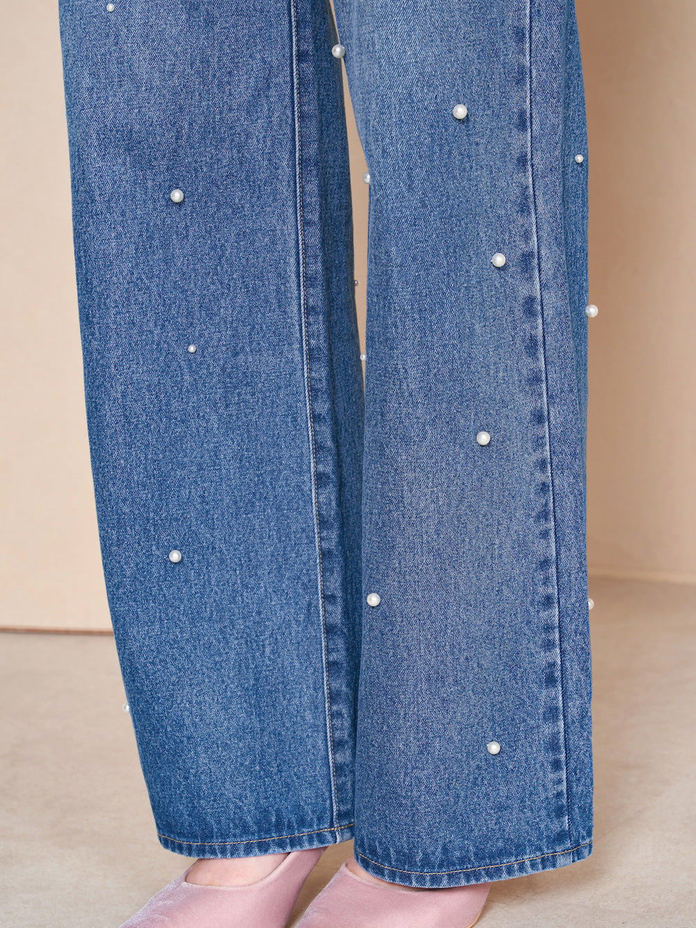 モデル:164cm(着用サイズ:S 着用カラー:BLU)