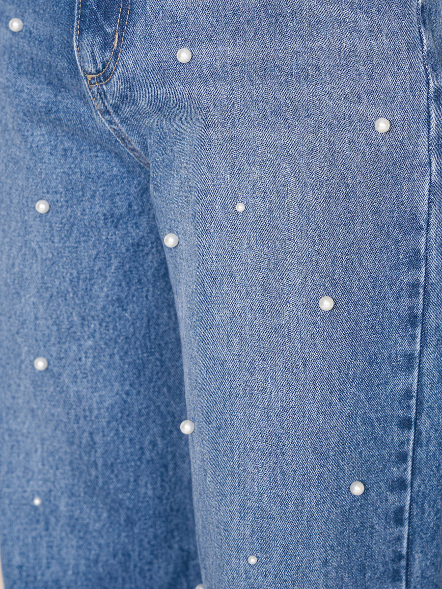 モデル:164cm(着用サイズ:S 着用カラー:BLU)