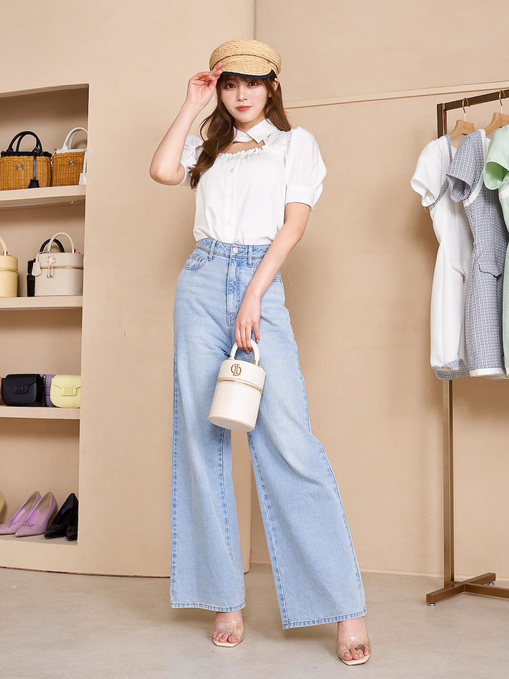 モデル:164cm(着用サイズ:FREE 着用カラー:WHT)