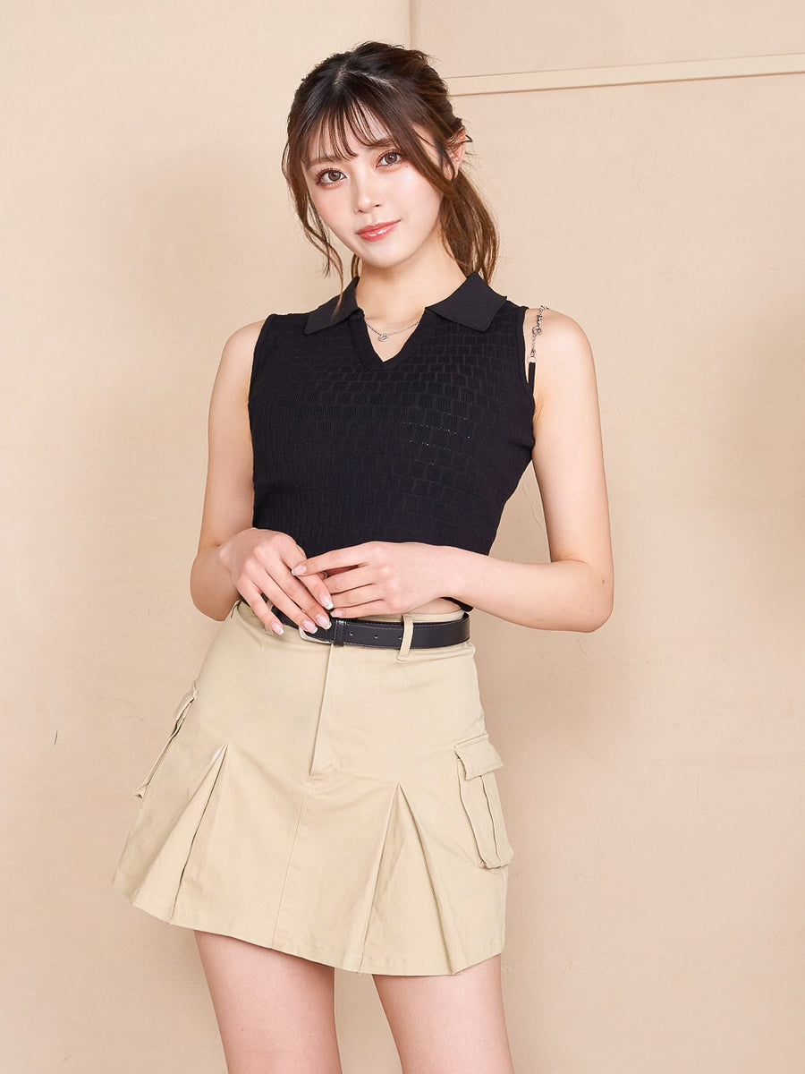 モデル:164cm(着用サイズ:FREE 着用カラー:BLK)