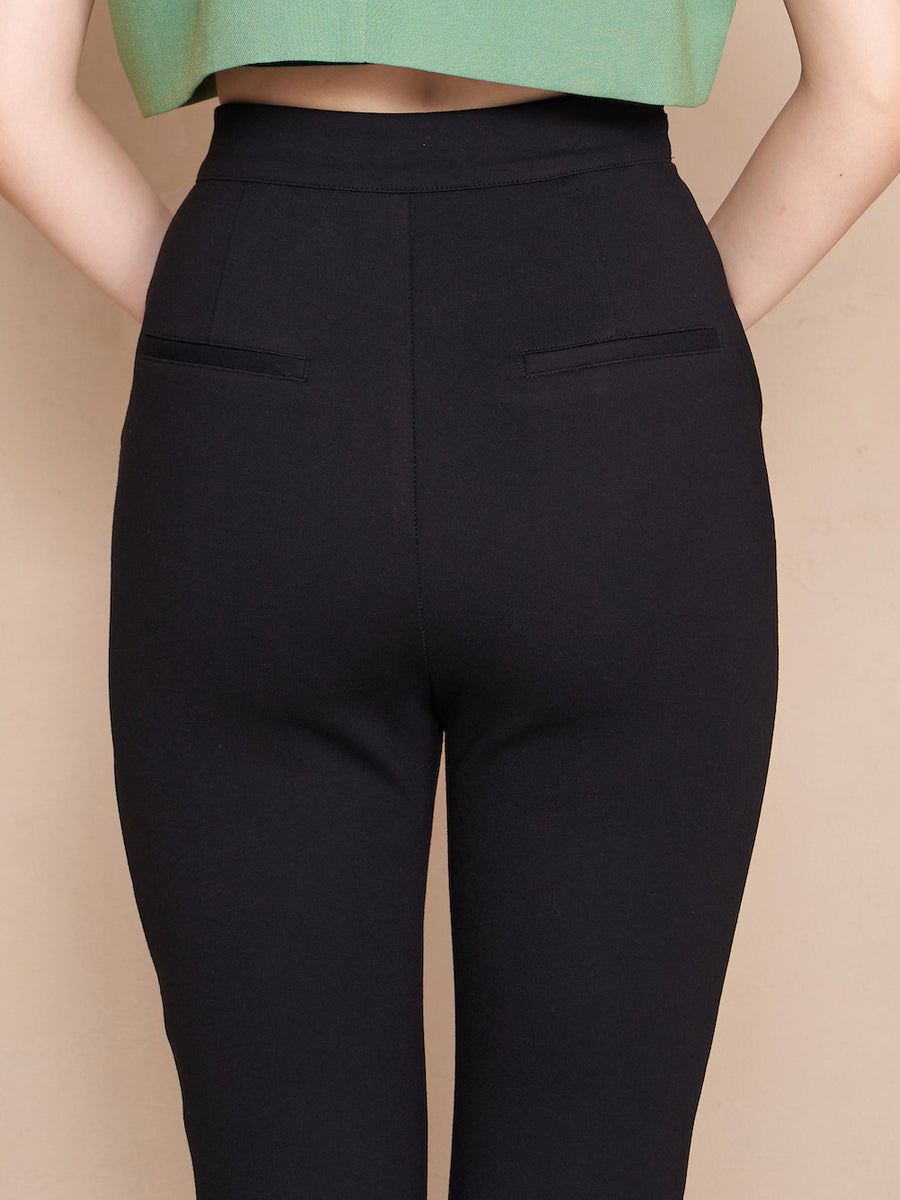 モデル:164cm(着用サイズ:S 着用カラー:BLK)
