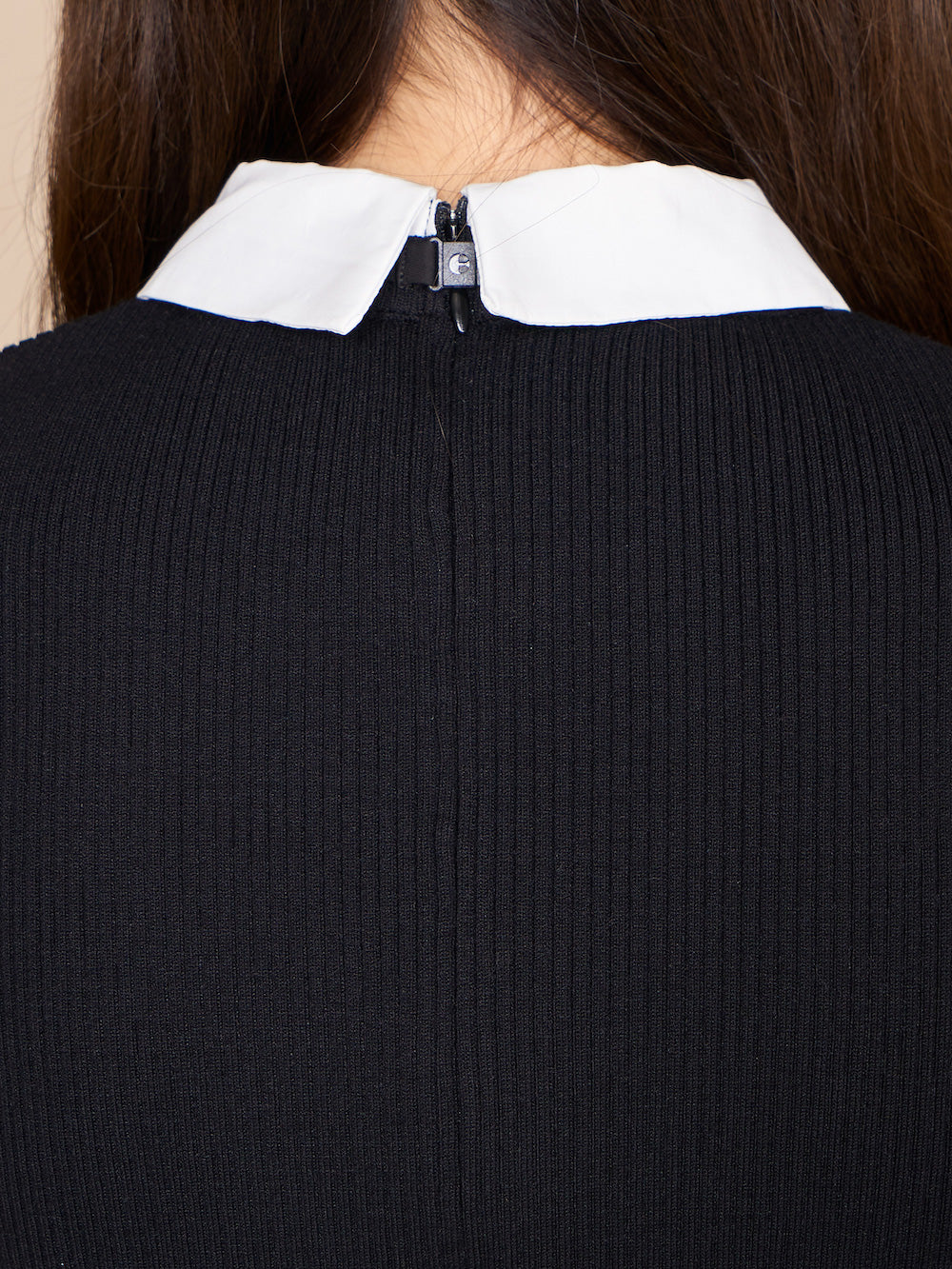 モデル:160cm(着用サイズ:FREE 着用カラー:BLK)