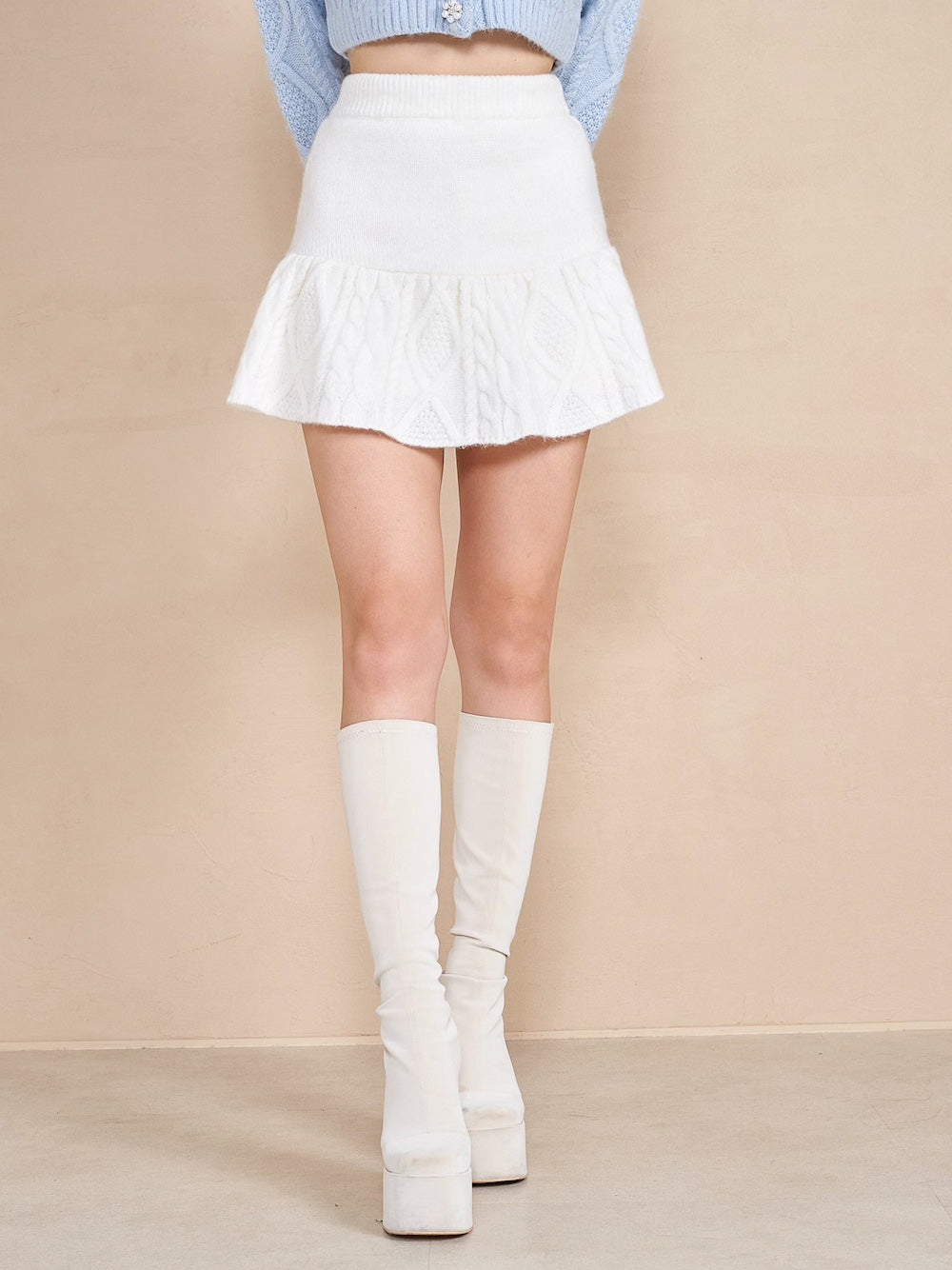モデル:164cm(着用サイズ:FREE 着用カラー:WHT)