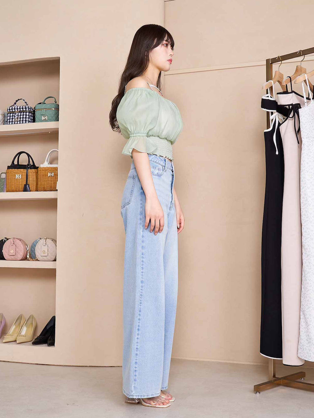 モデル:164cm(着用サイズ:FREE 着用カラー:MNT)