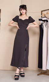 モデル:164cm(着用サイズ:FREE 着用カラー:BLK)