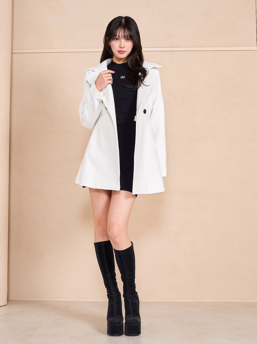 モデル:164cm(着用サイズ:FREE 着用カラー:WHT)