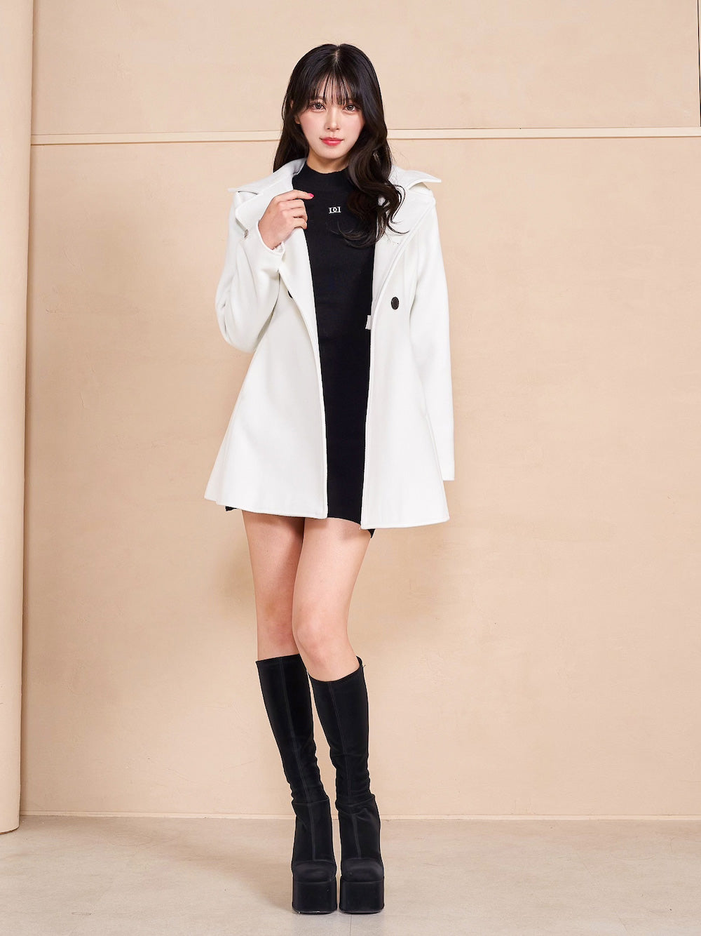 モデル:164cm(着用サイズ:FREE 着用カラー:WHT)